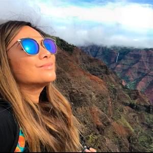 Meet your Posher, Angela